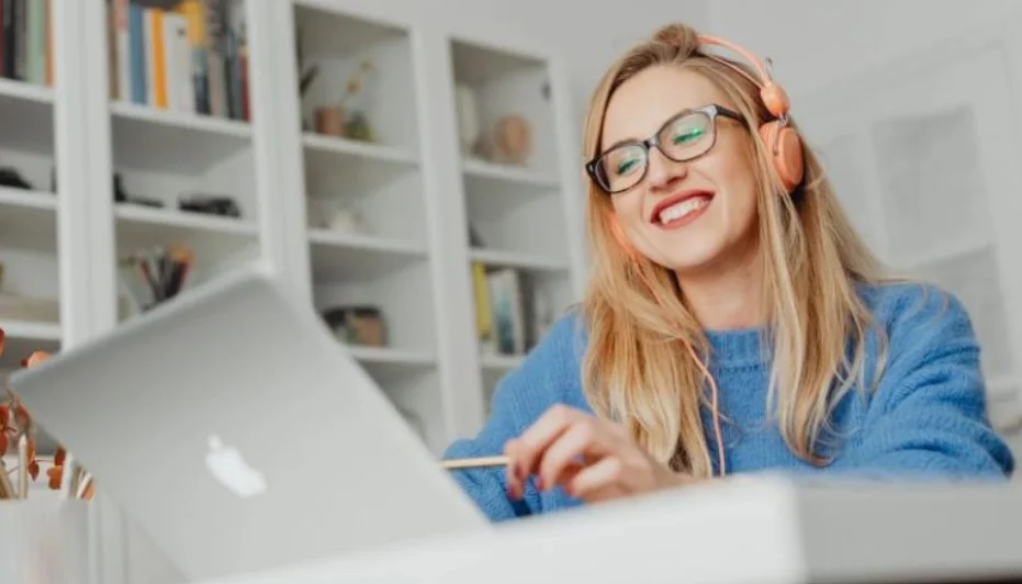 What About Hizzaboloufazic: Das Internetphänomen erklärt